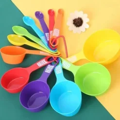 12 stk. spiseskefulde målebægersæt plastik PP gradueret måleske til konditori køkken bageværktøj Clearance