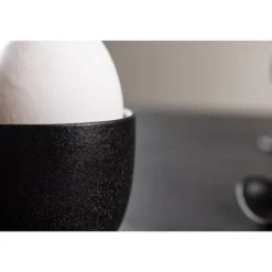2 x WabiSabi æggebæger stærk porcelæn sort.