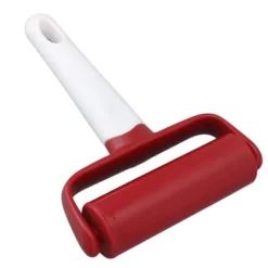 Forhindre glidning Hængbar T-type plastdejrulle til pizzatærteskorpe Clearance