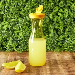 Karafler>1L gul plastikflaske