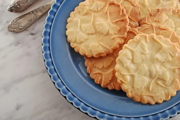 MoodForWood Trækagerulle 25 cm med Håndtag, Sæt med 3, Graveret, Perfekt til Bagning - Blademønster