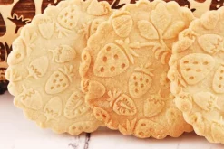 MoodForWood Trækagerulle 25 cm med Håndtag, Sæt med 4, Graveret, Perfekt til Bagning - Vegansk Sætmønster Clearance