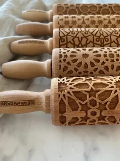 MoodForWood Trækagerulle 25 cm med håndtag, sæt med 5, graveret, perfekt til bagning - mosaikmønster Hot