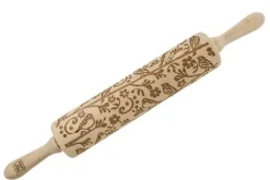 MoodForWood Trækagerulle, Graveret, 43 cm med Håndtag, Perfekt til Bagning - Forårsmønster Hot