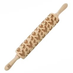 MoodForWood Trækagerulle, Graveret, 43 cm med Håndtag, Perfekt til Bagning - Fjerkræmønster