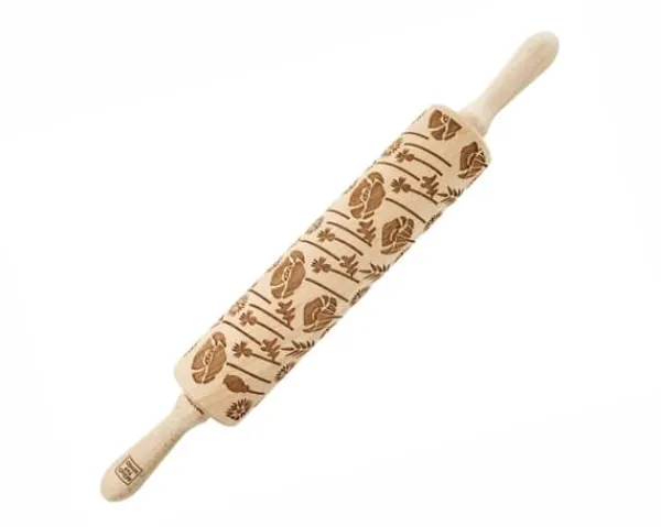 Kageruller>MoodForWood Trækagerulle, Graveret, 43 cm med Håndtag, Perfekt til Bagning - Engmønster