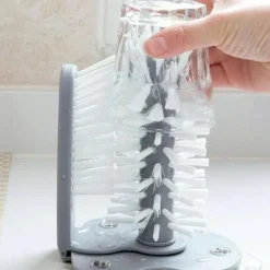 Rengøringsudstyr>Opvaskbørste med sugekopper til glas