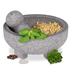 Mortere & Pistiller>Robust morter og støder lavet af granit