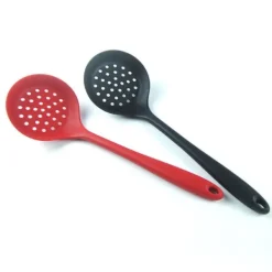 Skimmerspatel med hål i silikon Lätt sked med öppningar Skimmer-skedsil med långt handtag Outlet