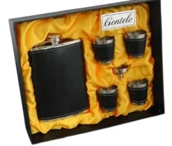 Barudstyrssæt>Sort lommelærke + fire shotglas + tragt i Gentelo gavesæt