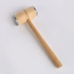 Stød med metalspidser Best