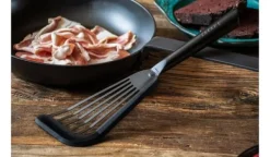 Satake Stekspade med silikonkant Clearance