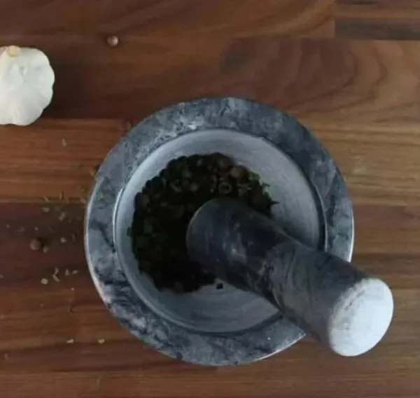 Mortere & Pistiller>STEN KØKKENMØRTEL TIL KRYDDER MED STØTTER TIL URTER KRYDERDE XL