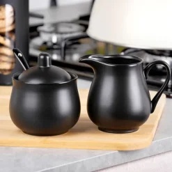 Serveringsfad & Skåle>Sukkerskål og flødekande, sort porcelæn, 3 dele.