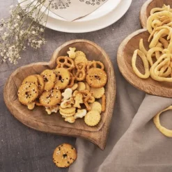 Serveringsfad & Skåle>Trætallerken til servering af forretter Hjerte 20x21 cm Mango